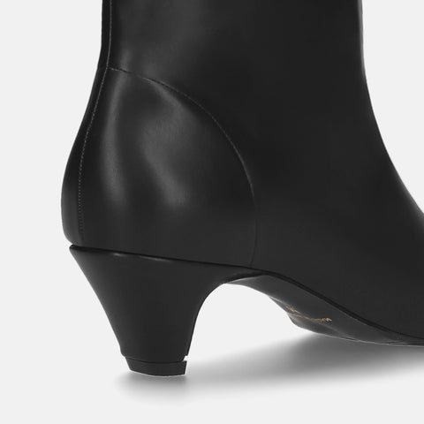 予約：2025AW：エレガント ルーズ ブーツ（m45008）ブラック/mamian（マミアン）