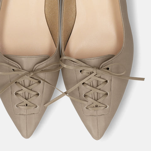 予約：2026SS：レースアップデザイン フラットシューズ（m17047）グレージュ/mamian（マミアン）